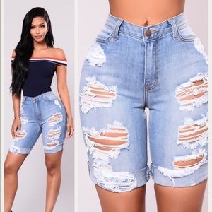 Fashion Nova Bermuda shorts